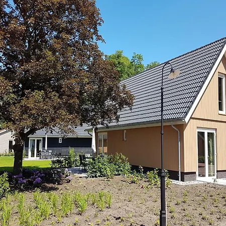 Дом отдыха Modern Villa With Garden *