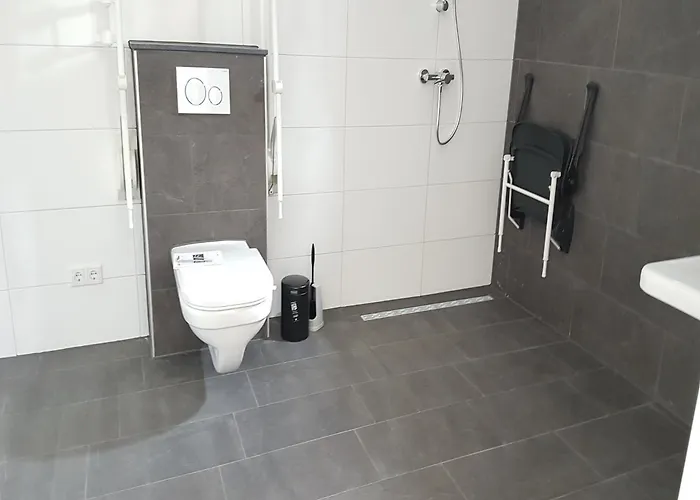 Modern Villa With Garden Дом отдыха *