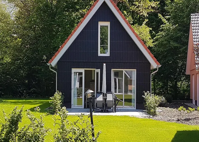 Modern Villa With Garden Алмен